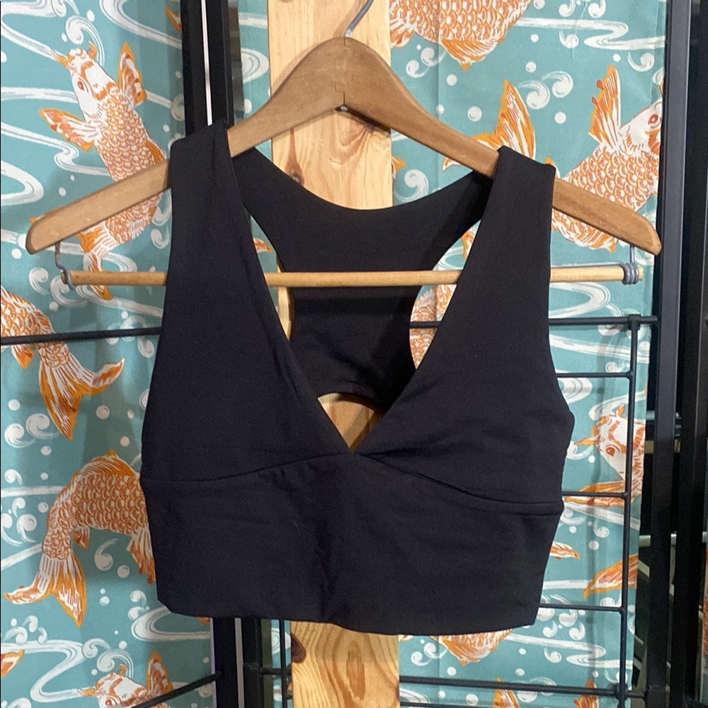 Black Yoga Bra-Top (v. light support)